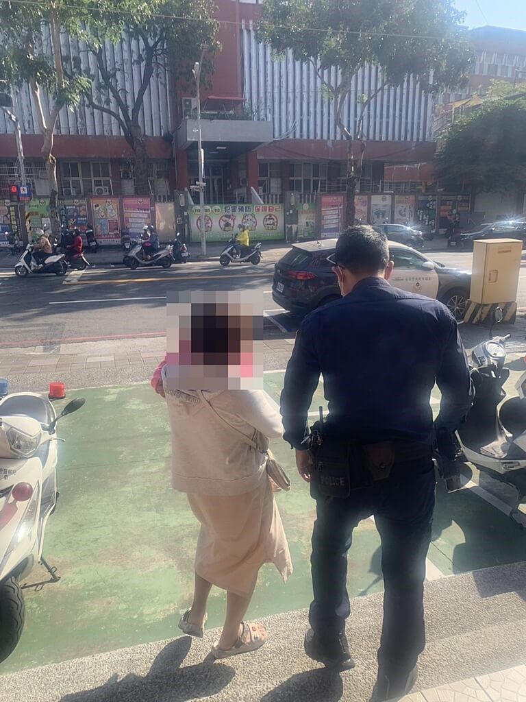 A woman is summoned by the police after her ballot was torn by her young daughter. Photo courtesy of Kaohsiung City Police Department Fongshan precinct Jan. 13, 2024