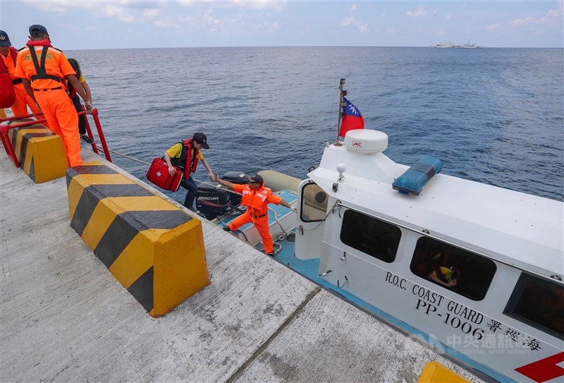 The Coast Guard Administration conducts a drill on the Taiping Island on May 11, 2018. CNA file photo