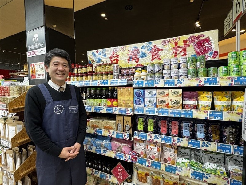 The manager of a Foody One supermarket in Kumamoto display his shop's stocked-up Taiwan products display on Saturday. CNA Photo Feb. 24, 2024