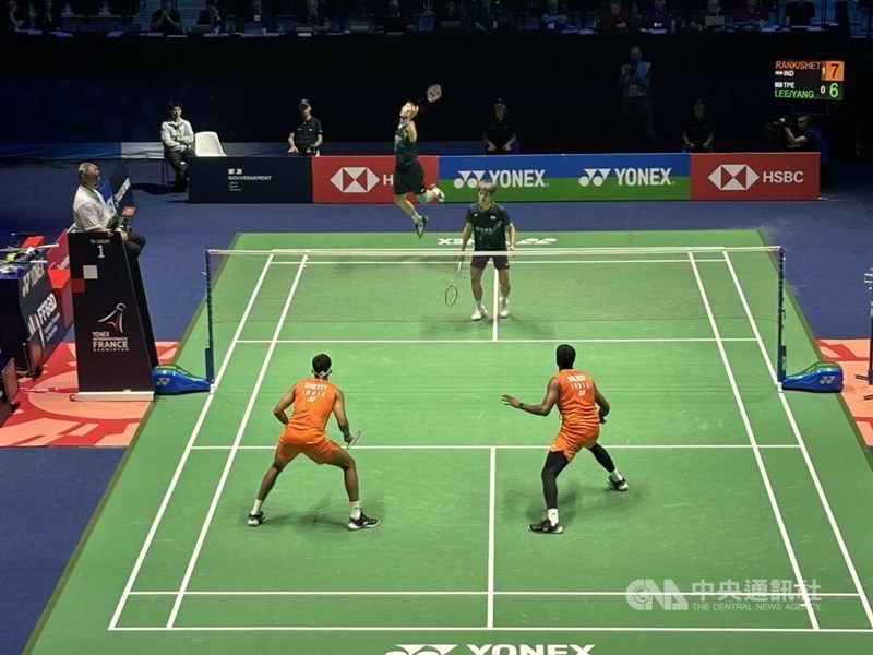 Taiwanese shuttlers Lee Jhe-huei and Yang Po-hsuan go up against India's Satwiksairaj Rankireddy and Chirag Shetty in the men's doubles final at the Yonex French Open on Sunday. CNA photo March 10, 2024