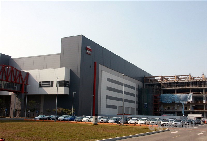 A TSMC fab in Tainan, which is a certified "green building." CNA file photo
