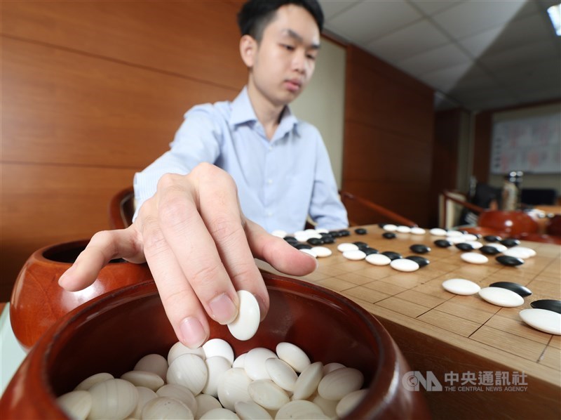 Pro Go player Hsu Ching-en. CNA photo March 27, 2024