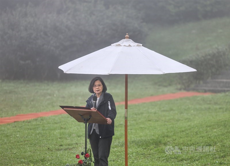 President Tsai Ing-wen speaks at a memorial service for Nylon Cheng in New Taipei on Sunday. CNA photo April 7, 2024