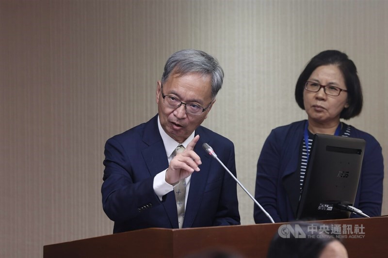 Health Minister Hsueh Jui-yuan (left) responds to criticism of the ministry's dealing with the "Chuangyi Sifang" child sexual abuse case at a legislative committee hearing Monday. CNA photo April 15, 2024