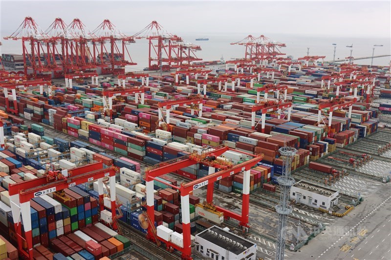 The automated container terminal at Shanghai's Yangshan Port. CNA file photo