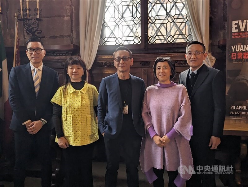 From left to right: Taipei Fine Arts Museum Director Wang Chun-chieh, Deputy Minister of Culture Lee Ching-hwi, video artist Yuan Goang-ming, exhibition planner Abby Chen, and Taiwan representative to Italy Y. C. Tsai pose together for a photo at the opening of Yuan's "Everyday War" art exhibition at the 60th Venice Biennale on Thursday. CNA photo April 18, 2024