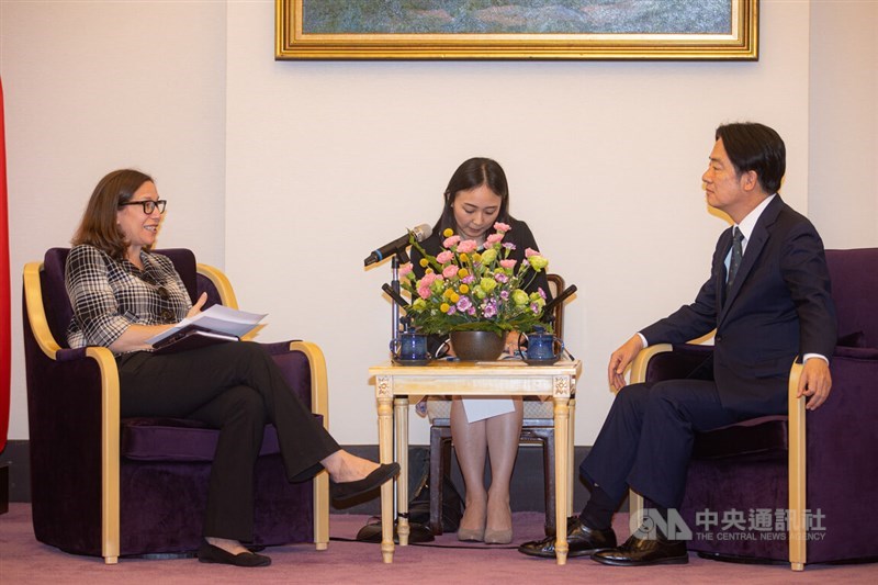 President-elect Lai Ching-te receives American Institute in Taiwan Chairperson Laura Rosenberger on April 1 in Taiwan. CNA photo April 1, 2024