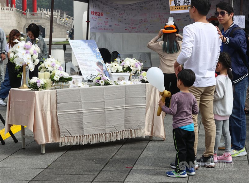 People attend a memorial music event held in Taipei on March 16, 2024 over the junior high school student who was injured by fellow students and later died in a hospital in December 2023. CNA file photo