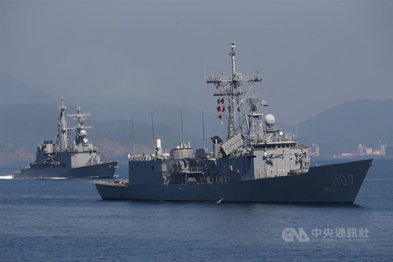 Naval vessels take part in the 2022 Han Kuang military exercises. CNa file photo