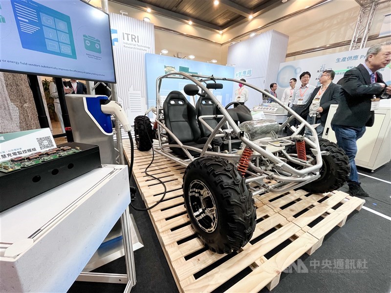 An electric vehicle prototype is displayed in Taipei by the Industrial Technology Research Institute to show new technologies the institute developed, such as a module useing AI to monitor fuel cell charging, on April 19, 2024