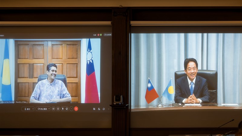 President Lai Ching-te (right) and Palau President Surangel Whipps Jr. hold a video conference meeting on Jan. 17, 2024, after Lai just won the presidential elections on Jan. 13. File photo courtesy of Presidential Office