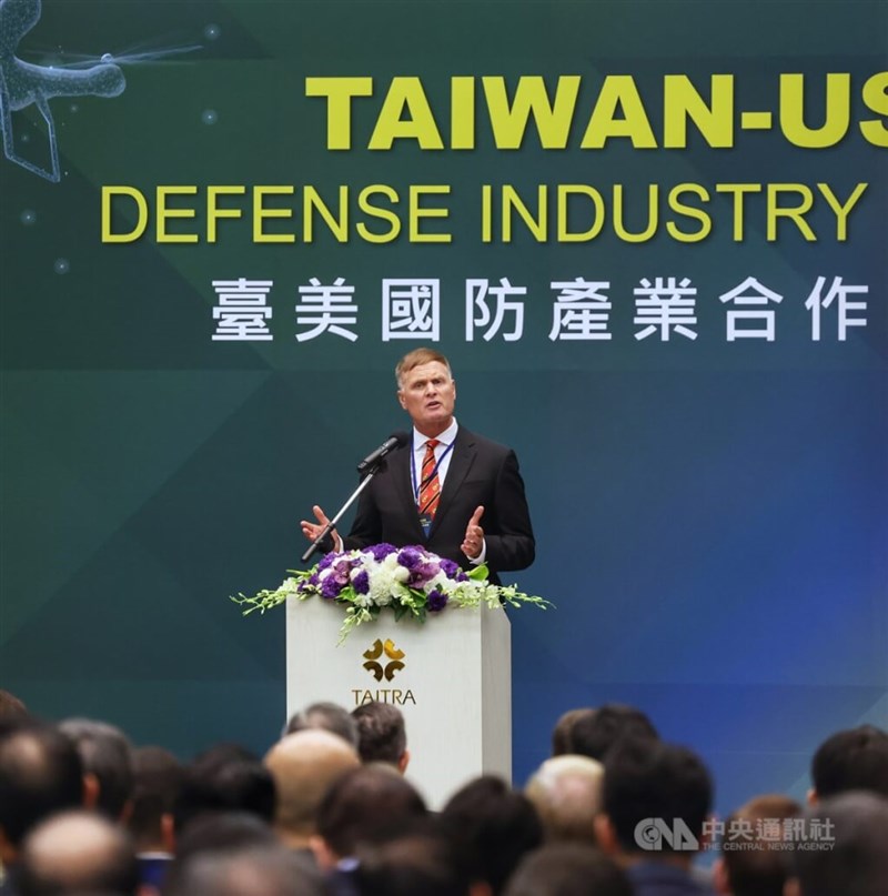 Retired United States Marine Corps officer Steven Rudder addresses the Taiwan-U.S. Defense Industry Forum in Taiwan last May. CNA file photo