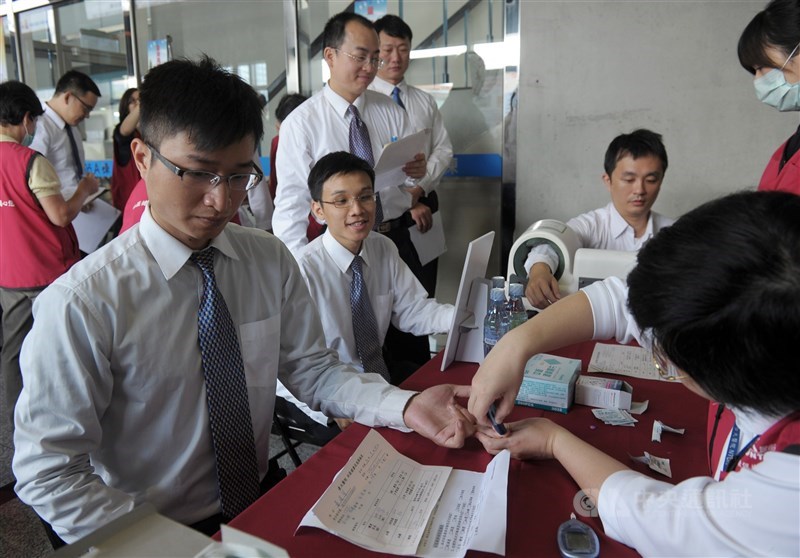 A free health check and cancer screening event in Taipei. CNA file photo