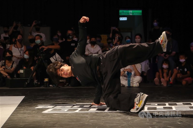 Taiwanese breakdancer Sun Chen competes in a local event in 2022. CNA file photo
