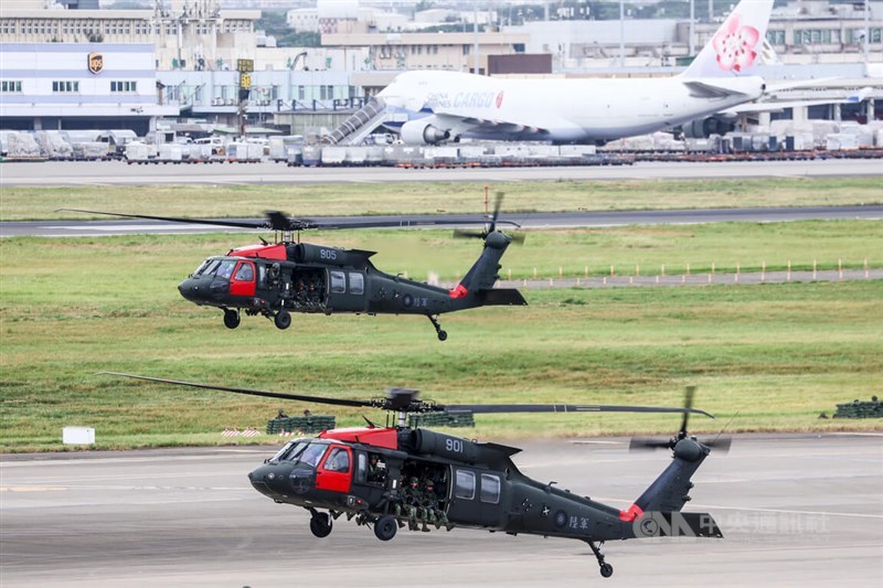 Military helicopters deployed to simulate the scenario of an attack lands at Taiwan Taoyuan International Airport during the 2023 Han Kuang military exercises on July 26. CNA file photo