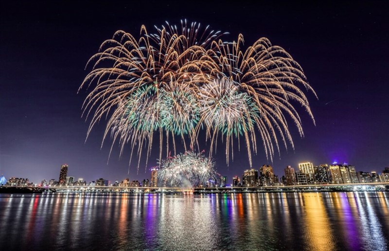 A rendered image shows the design of this year's fireworks displays during the festival this year. Image courtesy of Taipei City Department of Information and Tourism