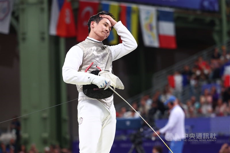 Fencer Chen Yi-tung loses in the men's foil individual event during the round of 32 in Paris on Monday. CNA photo July 29, 2024