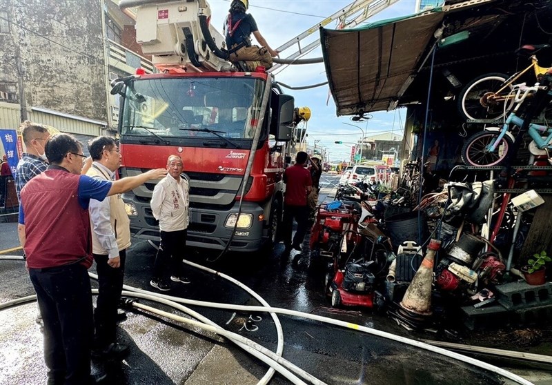 A fire broke out in a three-story building in Tainan's Liujia District early Tuesday morning, resulting in the deaths of five people. (Photo courtesy of the Tainan city government)