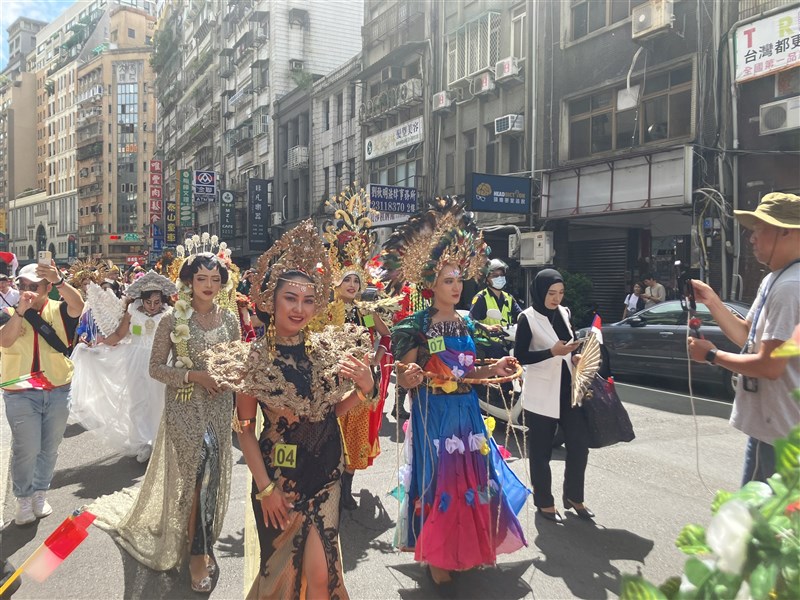 Participants dressed in Indonesian regalia take part in a march in Taipei on Sunday as part of the Formosa Warrior Culture Festival. CNA photo Sept. 8, 2024