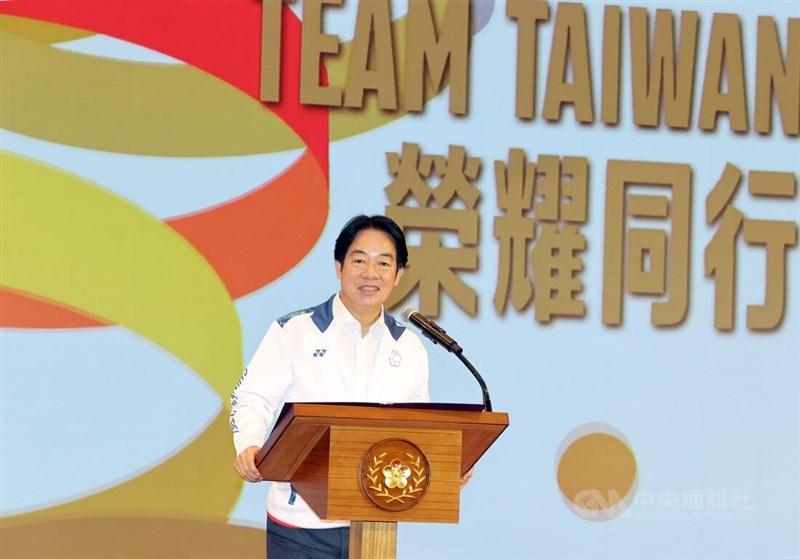 President Lai Ching-te on Wednesday receives athletes who took part in the Paris Paralympics at the Presidential Office. CNA photo Sept. 11, 2024