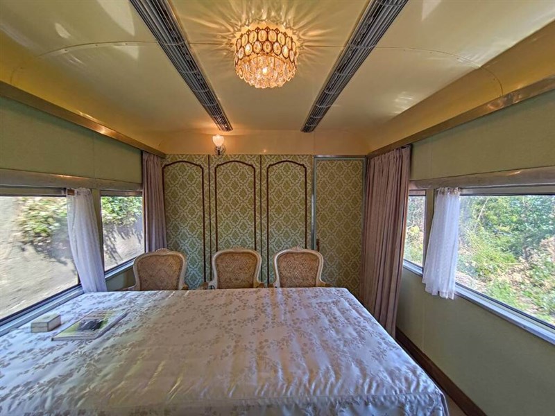 A carriage on Taiwan Railway Corp.'s "presidential train," which was once used by former President Lee Teng-hui in the 1990s. Photo courtesy of Taiwan Railway Corp.