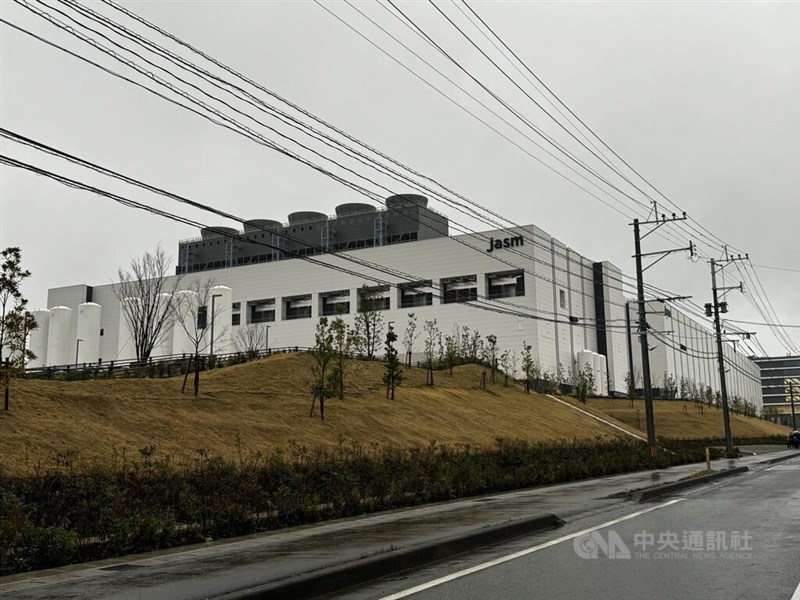 TSMC's first advanced wafer fab in Kumamoto, Japan has started operation in late February. CNA file photo