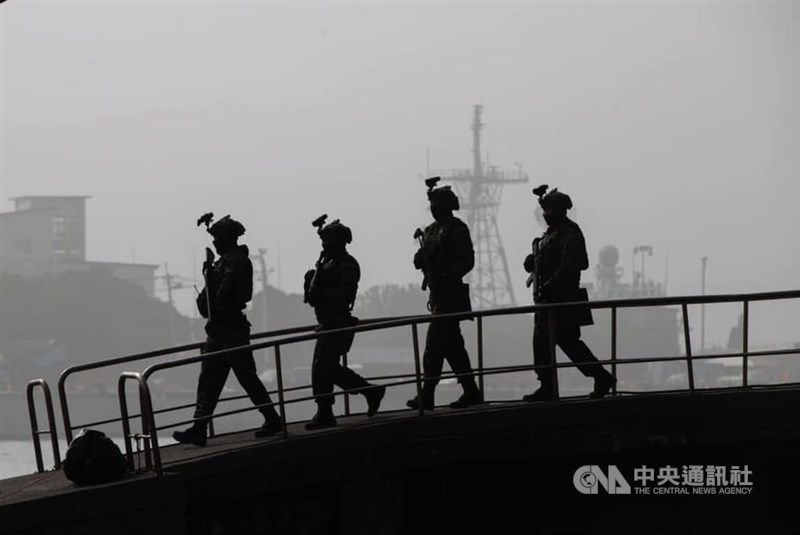 Taiwanese soldiers at a military base in 2022. CNA file photo