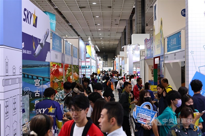 The 2024 Taipei International Travel Fair (ITF) opens on Friday jam-packed with visitors. CNA photo Nov. 1, 2024