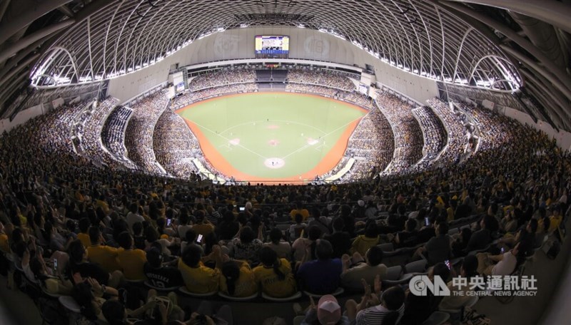 The Taipei Dome is packed with fans during a CPBL game on Sept. 21, 2024. CNA file photo