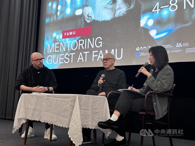 Taiwan-based Malaysian film director Tsai Ming-liang (center) speaks during a forum at FAMU in Prague Monday.