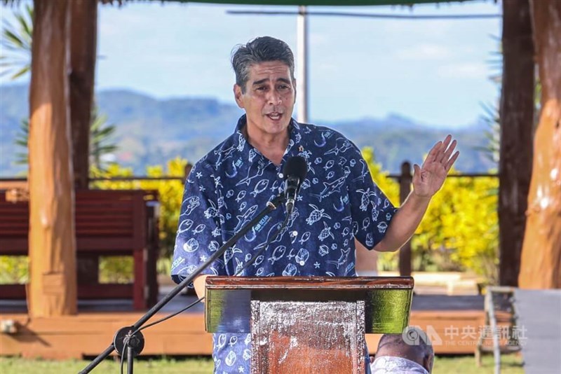 Palau President Surangel Whipps, Jr. delivers a speech thanking Taiwan for providing assistance to the country’s infrastructure development during a groundbreaking ceremony held in November 2022. CNA file photo