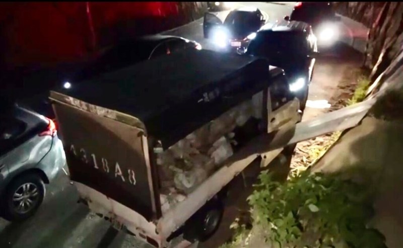 A truck carrying narcotics is stopped on the road by the Keelung law enforcement authorities in this undated photo. Photo courtesy of the Keelung District Prosecutors Office