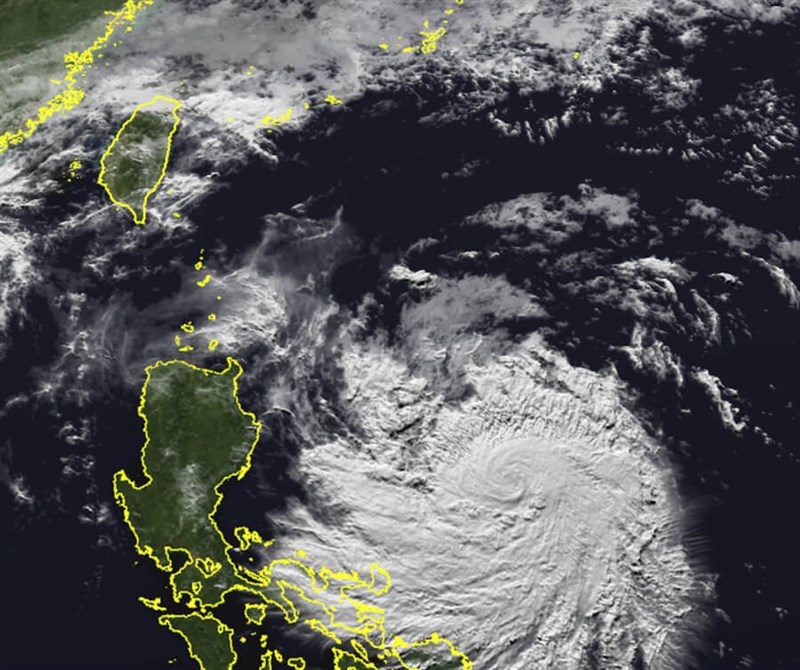 Typhoon Usagi. Image taken from Weather Analysis and Taiwan Climate Hybrid monitor system (watch.ncdr.nat.gov.tw)