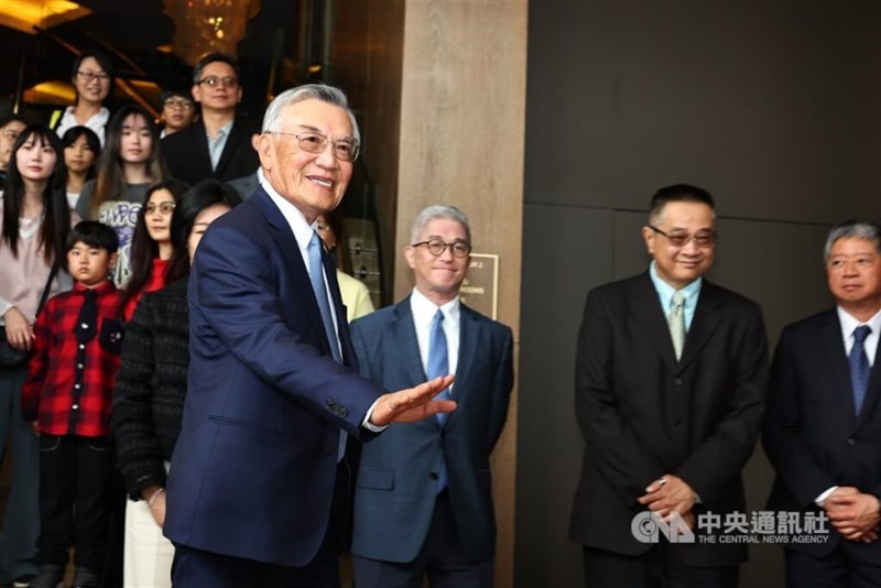 Businessman and senior presidential advisor Lin Hsin-i (front, left) arrives in Lima, Peru Wednesday ahead of the APEC Economic Leaders' Meeting on Nov. 15 and 16. CNA photo Nov. 13, 2024