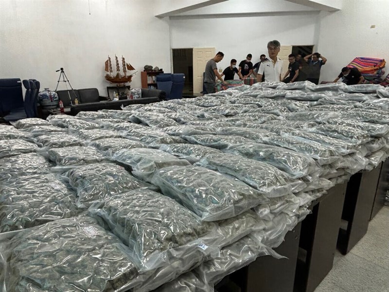 Bags of marijuana are seen seized by Penghu County authorities. Photo courtesy of the Coast Guard Administration's Investigative Branch