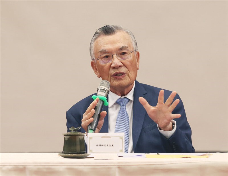 Taiwan's envoy to the Asia-Pacific Economic Cooperation (APEC) annual summit Lin Hsin-i (林信義) speaks at a news conference in Taipei on Wednesday. CNA photo Nov. 20, 2024