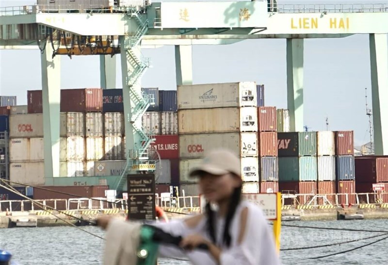 A container terminal at the Port of Kaohsiung. CNA file photo