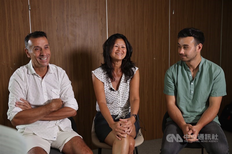 Taiwanese-Belgian Yasmine Martin (center) is accompanied by her husband Rafael Leon Blanco (left) and her son Marlon Blanco (right) at an interview with CNA. CNA file photo