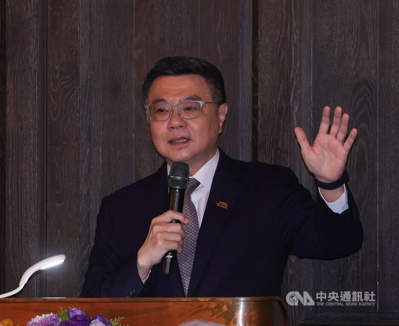 Premier Cho Jung-tai delivers a speech at a business breakfast hosted by the Chinese National Association of Industry and Commerce (CNAIC) on Tuesday. CNA photo Nov. 26, 2024