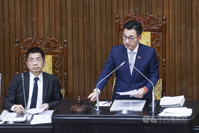 Deputy Legislative Speaker Johnny Chiang (right) announces the passing of a bill to protect whistleblowers on Friday. CNA photo Dec. 27, 2024