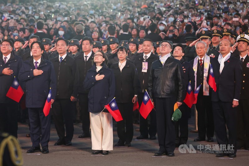 President Lai Ching-te (front, from left), Vice President Hsiao Bi-khim, Premier Cho Jung-tai and Legislative Speaker Han Kuo-yu watch the Republic of China (Taiwan) flag rise at the New Year's Day flag-raising ceremony in front of the Presidential Office in Taipei early Wednesday. CNA photo Jan. 1, 2025