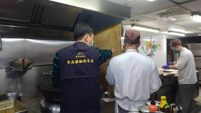 A Taichung City official inspects the kitchen of The Lin Hotel on Saturday. Photo courtesy of Taichung City government Jan. 25, 2025