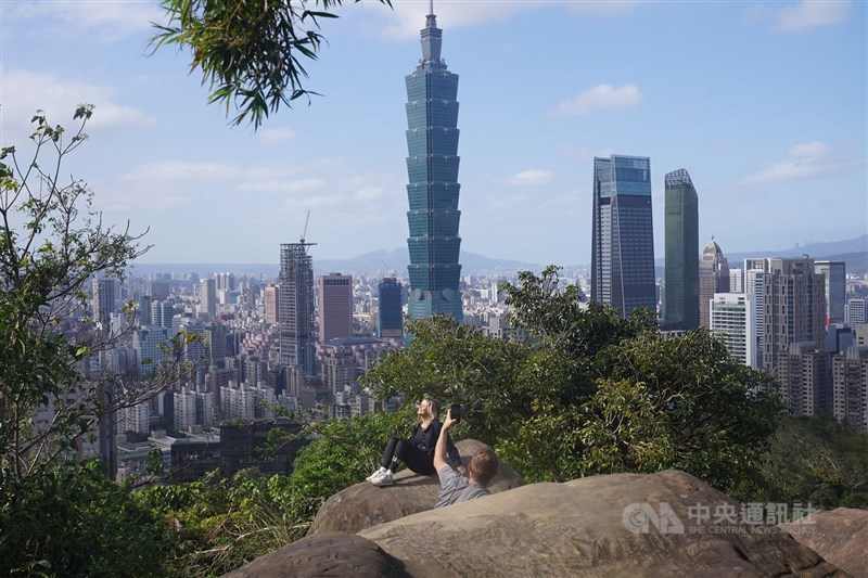 A view of Taipei's Xinyi District from Xiangshan (Elephant Mountain). CNA file photo