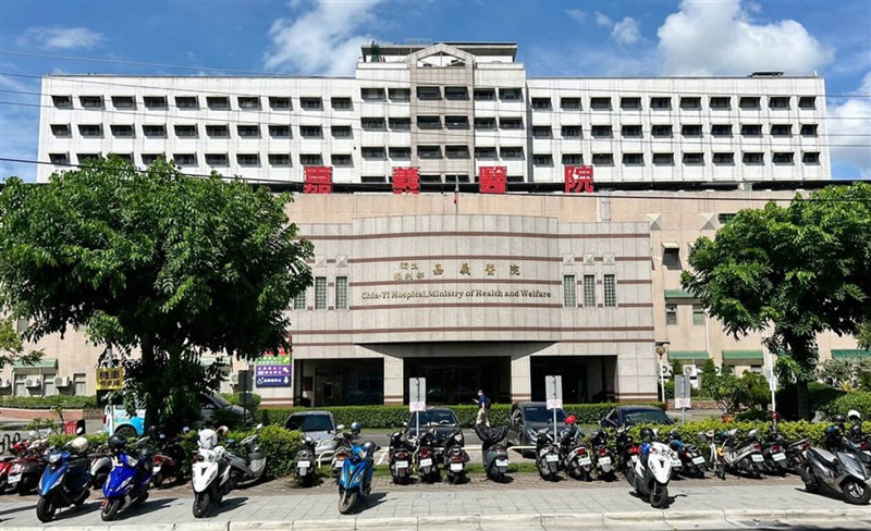 Chiayi Hospital affliliated with the Ministry of Health and Welfare. The hospital is offering extra clinics for people suffering from flu-like symptoms and gastroenteritis. Photo courtesy of Chiayi Hospital March 6, 2025