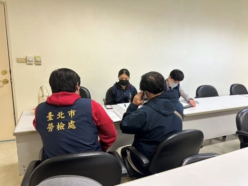 Taipei City Labor Inspection Office staff inspects Yun Yun AI Baby Camera Co. Monday following a recent case of alleged bullying that resulted in death in the company. Photo taken from the Labor Inspection Office's website.