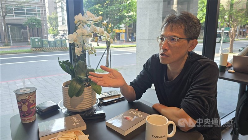 Tsiu Ing-sing takes an interview with CNA in Taipei on April 3. CNA photo April 18, 2025