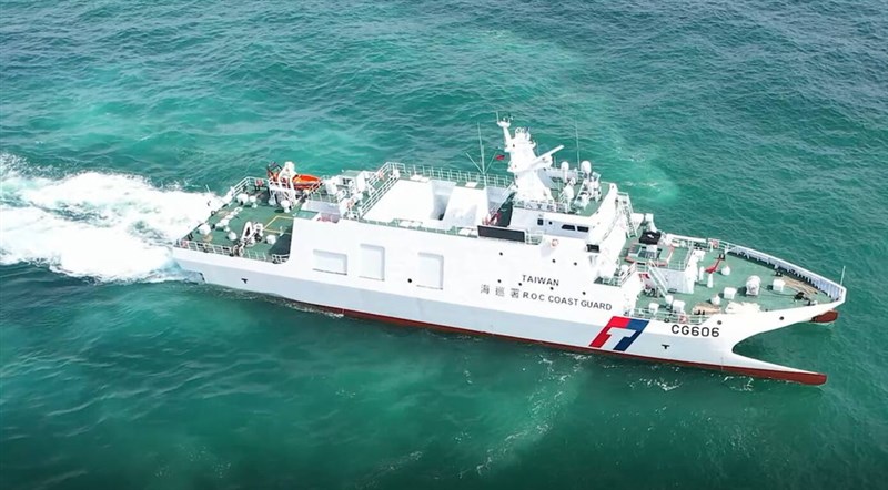 Taiwan’s Coast Guard patrol vessel Bali was dispatched by the Coast Guard Administration on Wednesday to rescue crew members from a fishing boat that caught fire. Photo courtesy of CGA