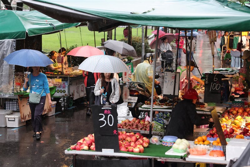 The main factor behind the increase in the Consumer Price Index (CPI) in April was higher food prices. CNA photo May 7, 2025