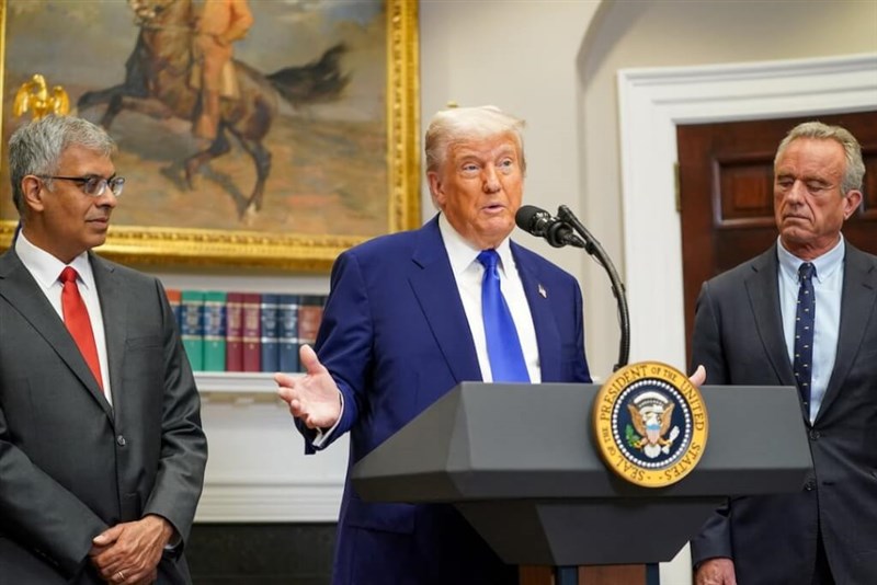 U.S. President Donald Trump speaks at a White House press conference on Monday. Photo: Reuters