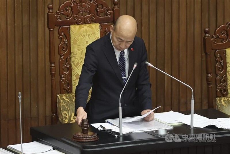 Legislative Speaker Han Kuo-yu (韓國瑜). Lawmakers on Tuesday passed amendments to the Criminal Code that add a new chapter on obstruction of justice, introducing offenses such as witness tampering and influence peddling. CNA photo May 13, 2025